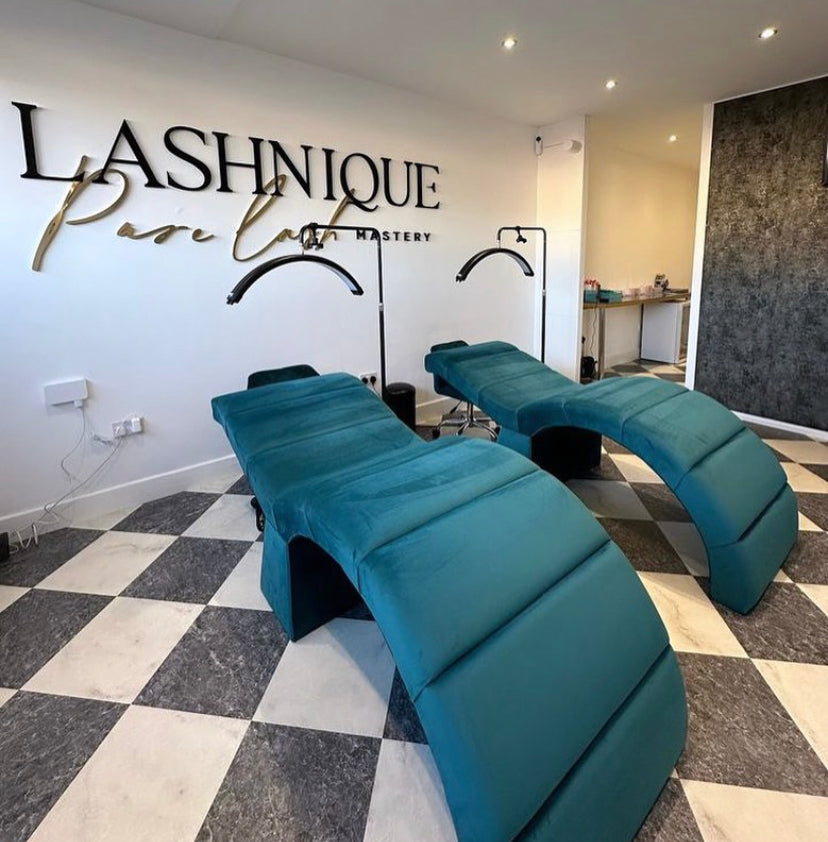 Bespoke curve fluted beauty bed